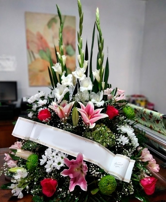 Centro de flores funerarias