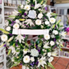 Corona de flores para funeral